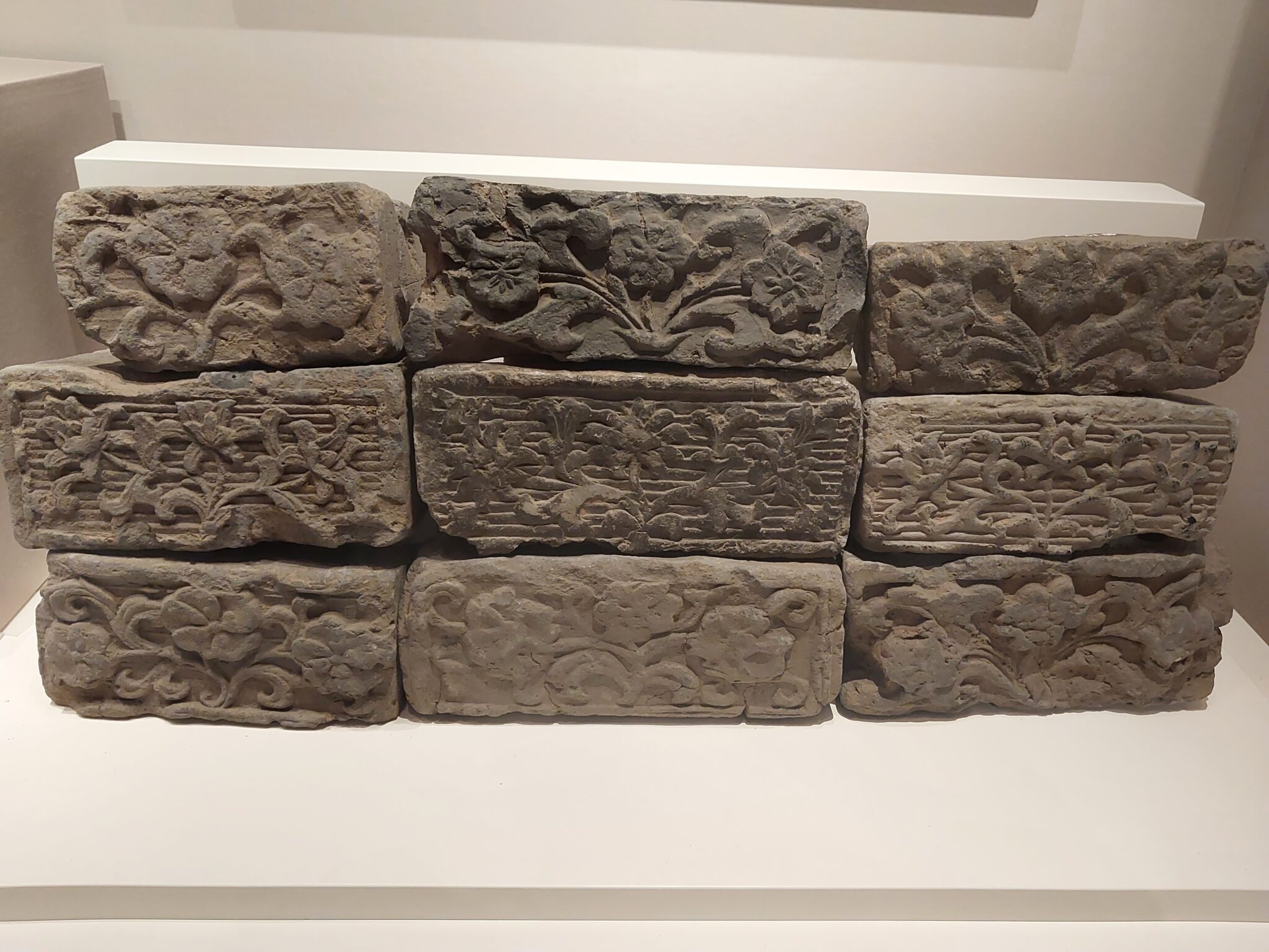 【高麗の歴史1】朝鮮の戦国時代：後三国時代を知ろう。まずは高麗(後高句麗)を建国した弓裔(궁예クンエ)について理解しよう。クンエは暴君か